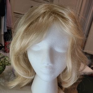 Henry Margu blond wig, never worn.